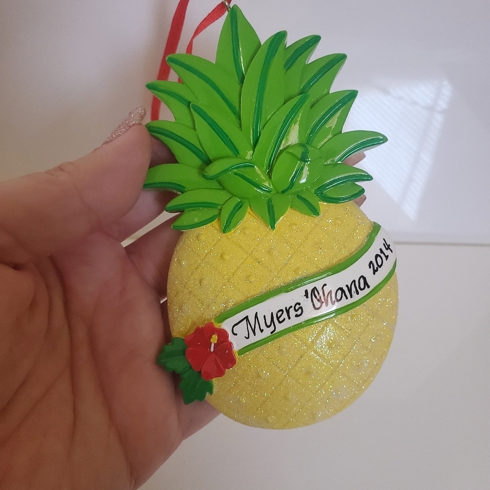 Hawaiian "Meyer's Ohana" Souvenir Ornament - Picture 2 of 6